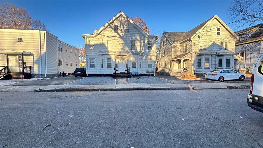 10 Eames Street, Unit B Framingham, MA 01702 - Photo 3 of 24