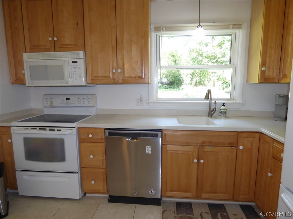 2611 Traymore Road North Chesterfield, VA 23235 - Photo 16 of 26 Gallery Image 16