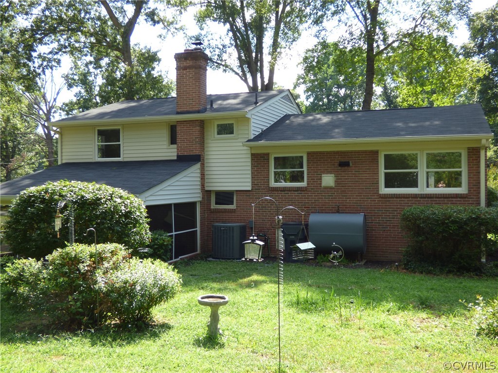 2611 Traymore Road North Chesterfield, VA 23235 - Photo 6 of 26 Gallery Image 6