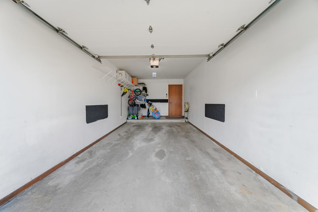 90 Golfview Lane, Unit D Frankfort, IL 60423 - Photo 26 of 27 a view of a livingroom with a flat screen tv