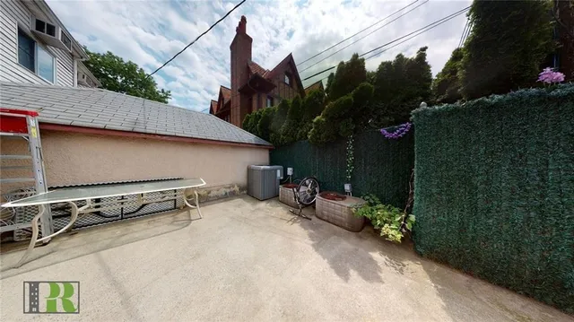 $2,195,000 | 2112 Avenue L | Nottingham