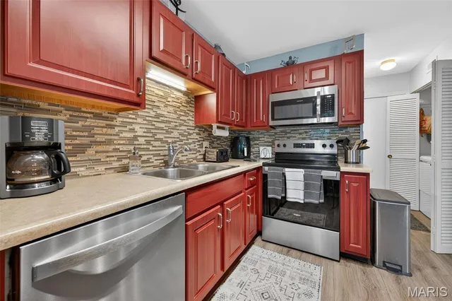 $200,000 | 721 Sugar Glen Drive, Unit 3, St. Peters, MO 63376