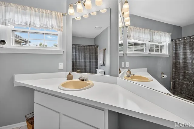 $200,000 | 721 Sugar Glen Drive, Unit 3, St. Peters, MO 63376