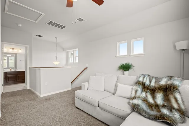 $389,000 | 5705 Baythorne Drive, Austin, TX 78747