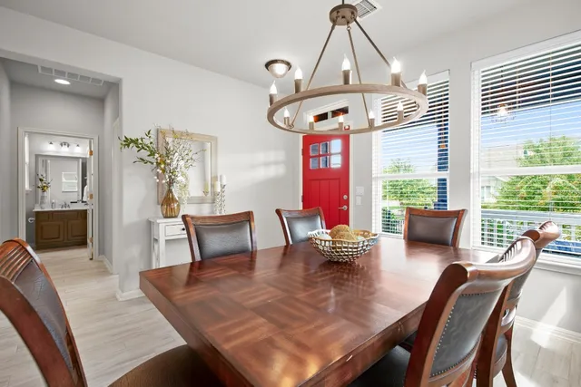 $389,000 | 5705 Baythorne Drive, Austin, TX 78747