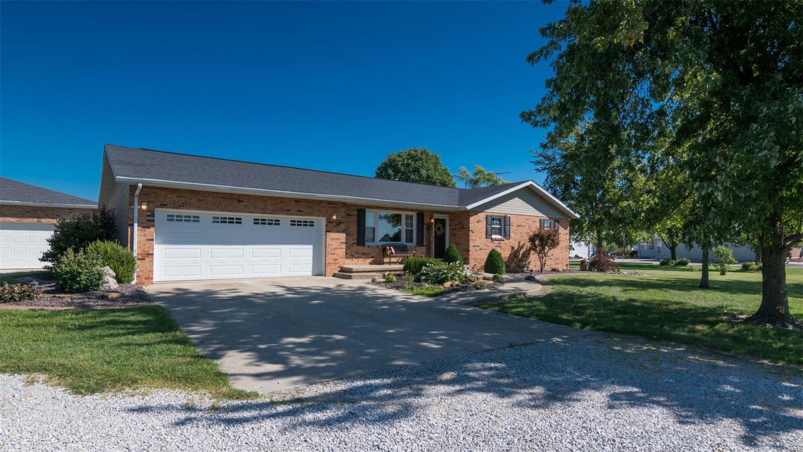 12839 Daiber Road Highland, IL 62249 - Photo 1 of 39 Gallery Image 1