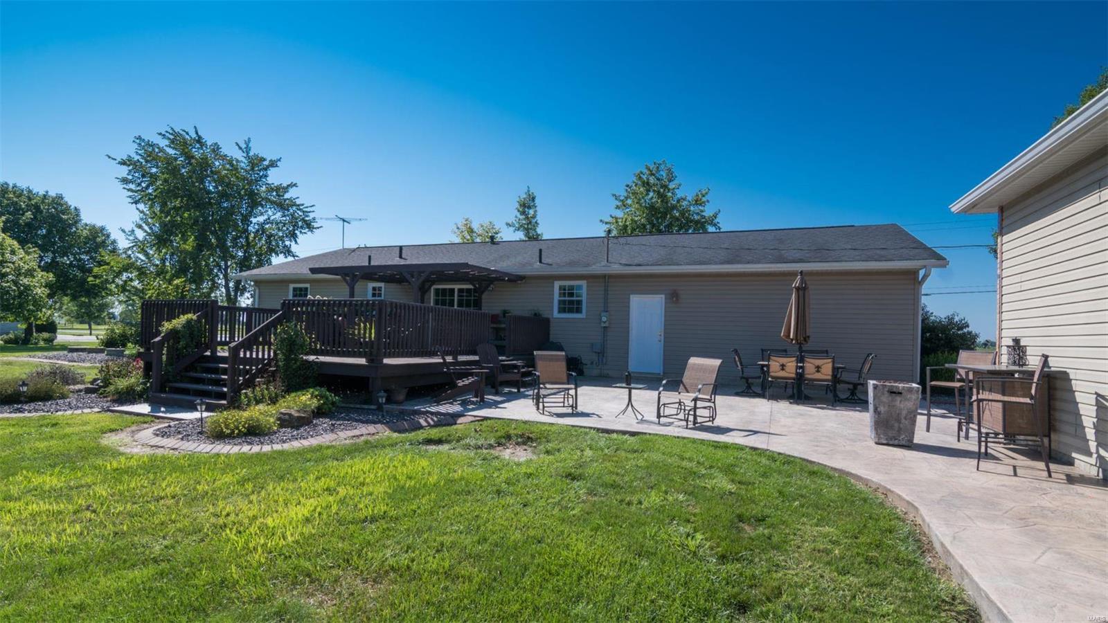12839 Daiber Road Highland, IL 62249 - Photo 29 of 39 Gallery Image 29