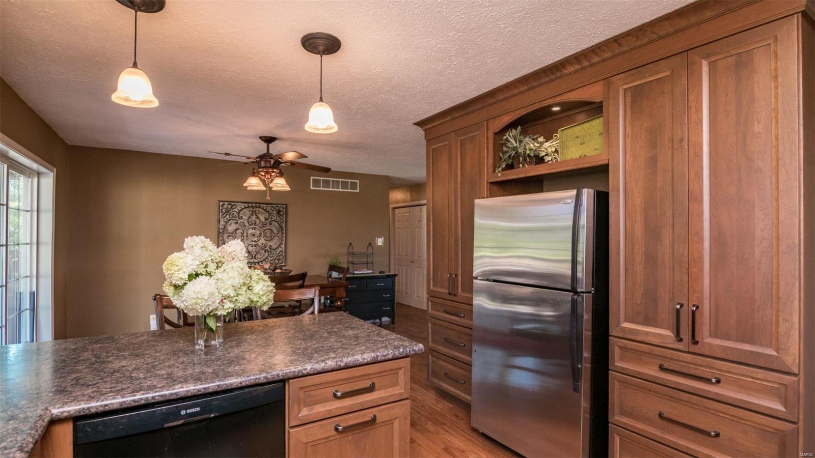 12839 Daiber Road Highland, IL 62249 - Photo 6 of 39 Gallery Image 6