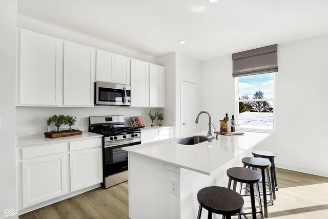 $357,740 | 2331 Fir Drive, Greenfield, IN 46140