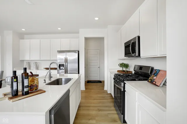 $357,740 | 2331 Fir Drive, Greenfield, IN 46140