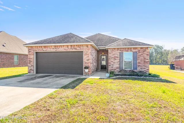 $217,900 | 8951 Rue Blanc, Abbeville, LA 70510