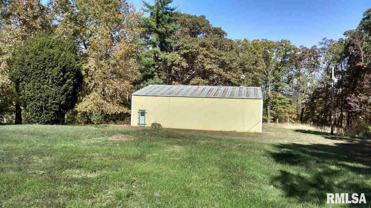2003 Grange Hall Road Marion, IL 62959 - Photo 3 of 10