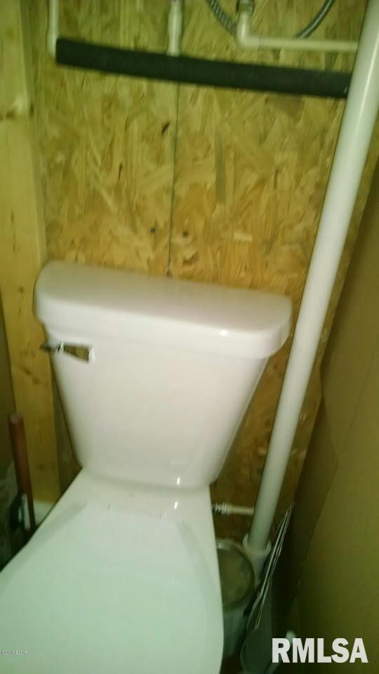 2003 Grange Hall Road Marion, IL 62959 - Photo 8 of 10