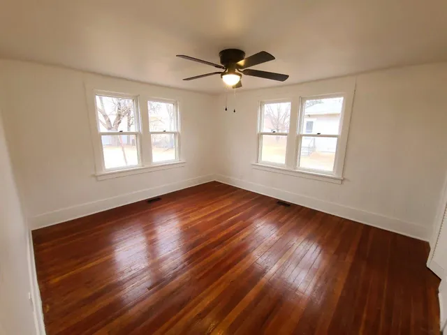 $139,000 | 1015 West 16th Street, Wellington, KS 67152