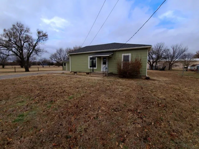 $139,000 | 1015 West 16th Street, Wellington, KS 67152