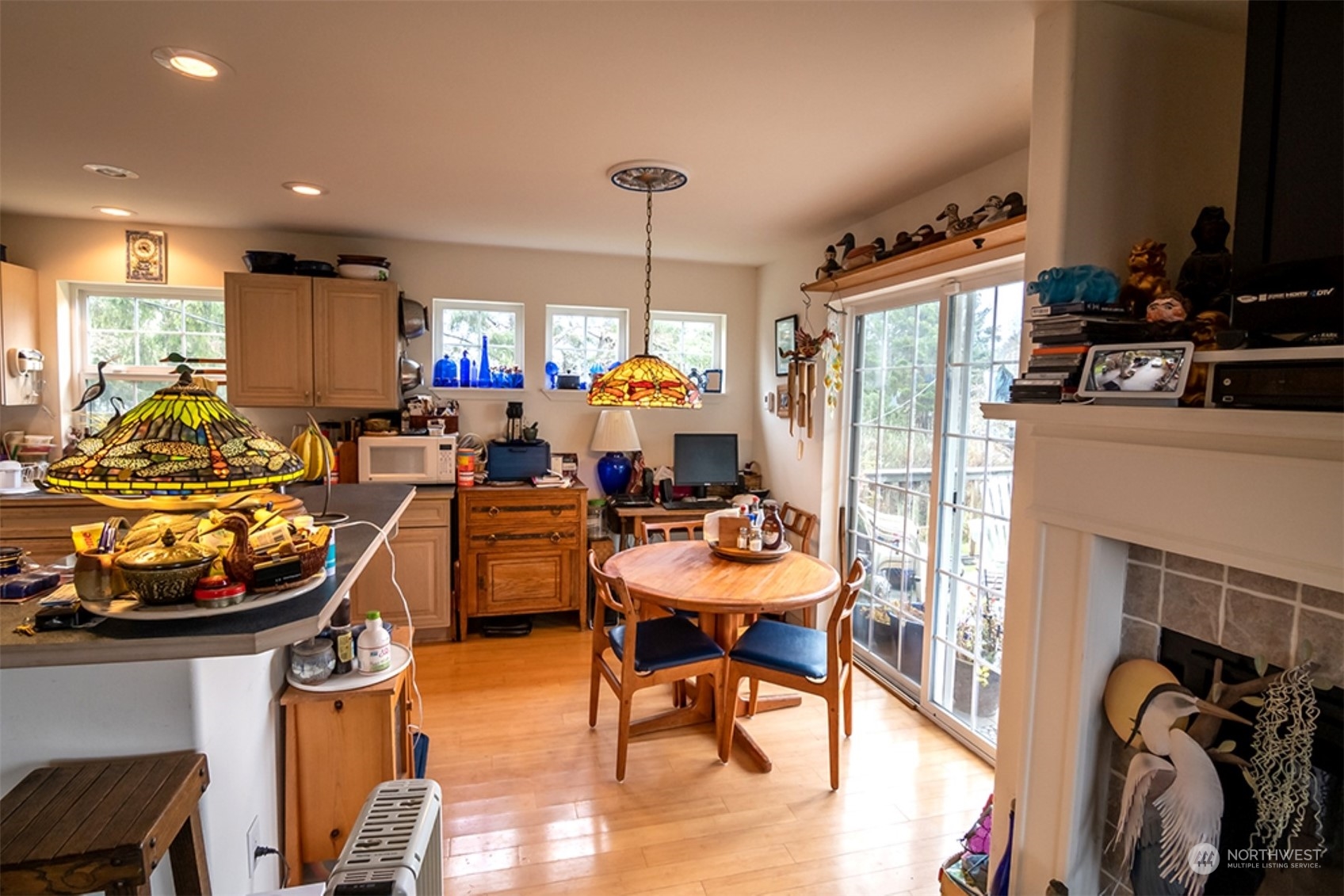 11 Condra Road Copalis Beach, WA 98535 - Photo 9 of 24 a room with furniture a flat screen tv and a view of living room