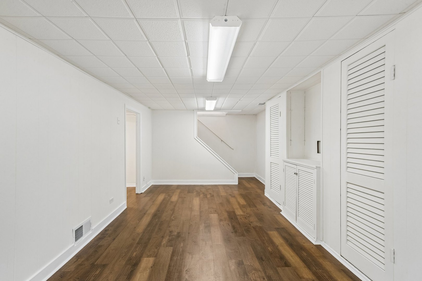 2716 Mohawk Road Waukegan, IL 60087 - Photo 16 of 28 Gallery Image 16