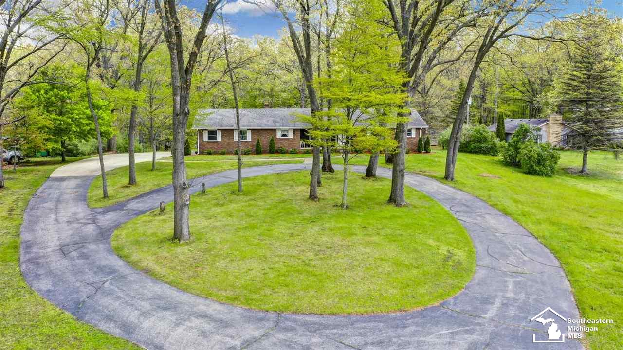 6857 Secor Road Petersburg, MI 49270 - Photo 2 of 35