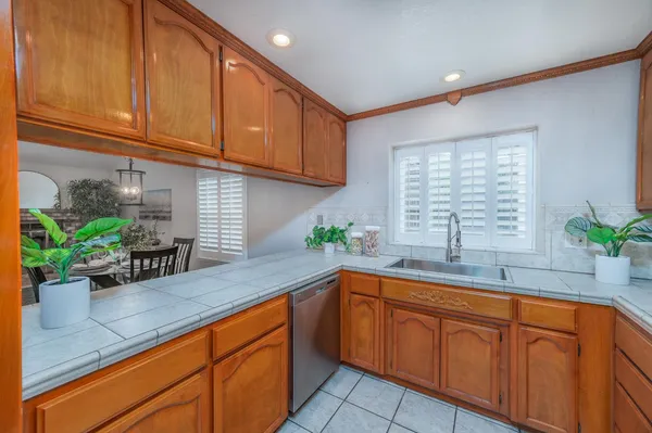 $465,000 | 2820 Finlandia Avenue, Modesto, CA 95358