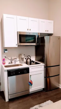 $1,195 | 1409 West Diversey Parkway, Unit 106, Chicago, IL 60614