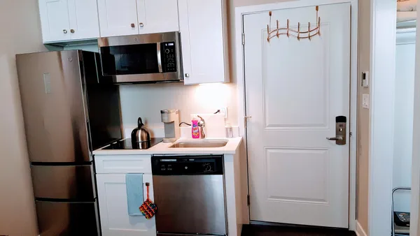 $1,195 | 1409 West Diversey Parkway, Unit 106, Chicago, IL 60614