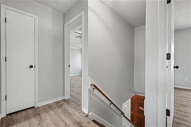 $435,000 | 8033 Hall Street, Lenexa, KS 66219