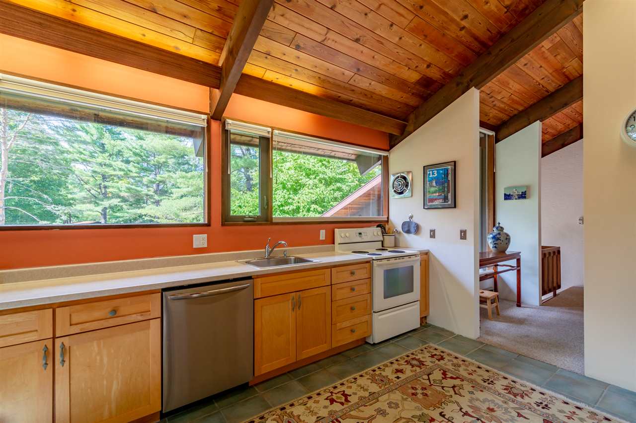 10 Murray Hill S Road, Unit 10 Manchester Center, VT 05255 - Photo 6 of 17 Gallery Image 6
