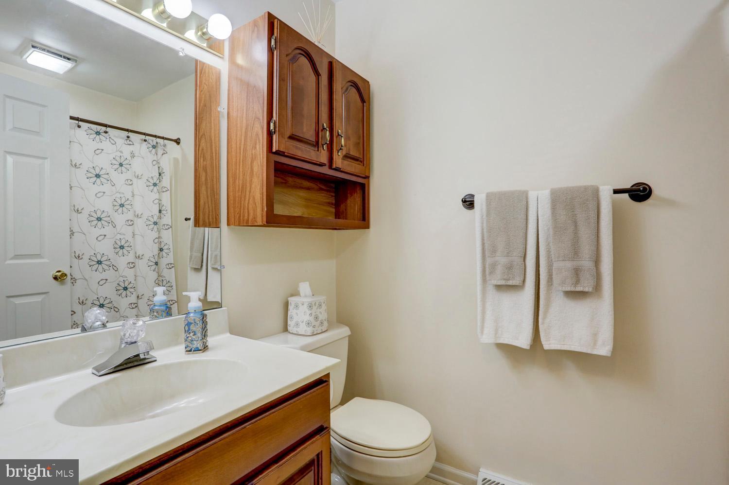 525 Colonial Crescent Drive Lititz, PA 17543 - Photo 13 of 17
