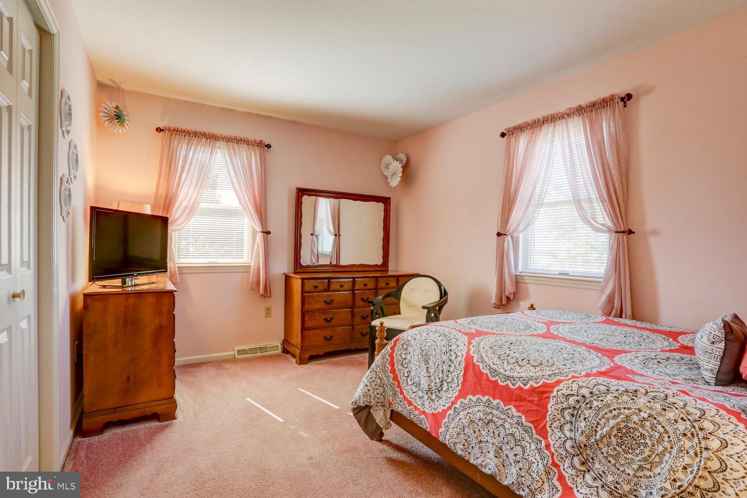 525 Colonial Crescent Drive Lititz, PA 17543 - Photo 14 of 17