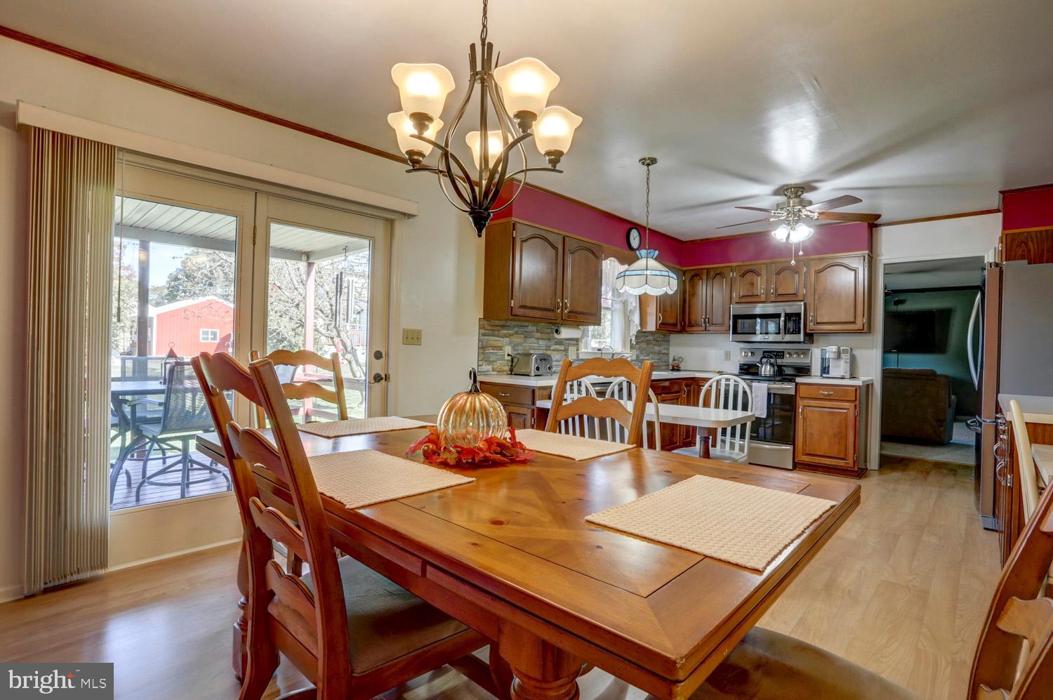 525 Colonial Crescent Drive Lititz, PA 17543 - Photo 8 of 17