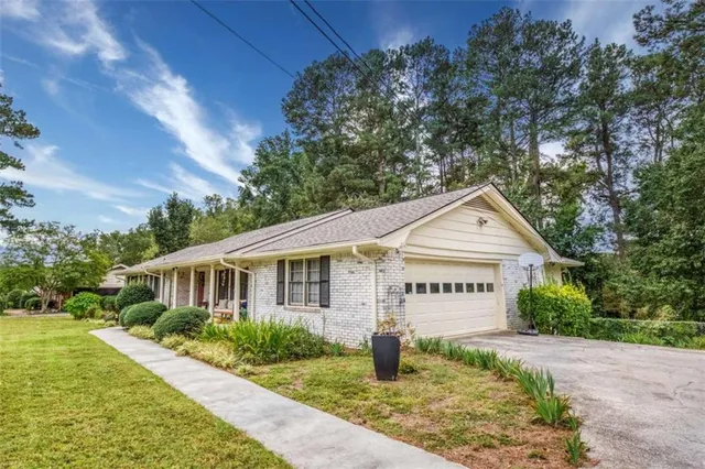 $389,900 | 2173 Timber Lane, Snellville, GA 30078