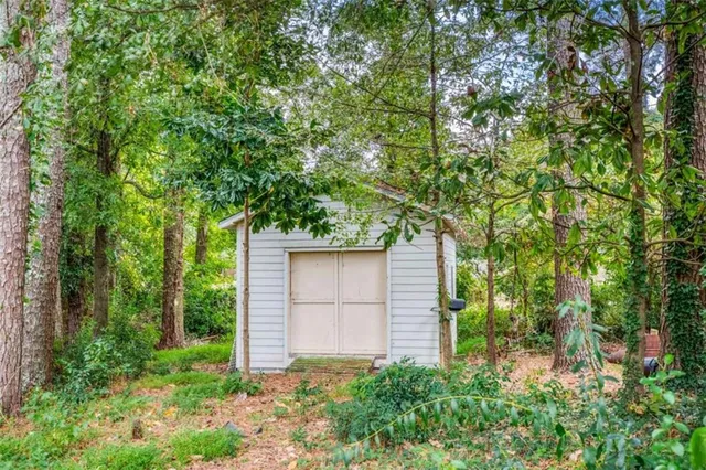 $389,900 | 2173 Timber Lane, Snellville, GA 30078