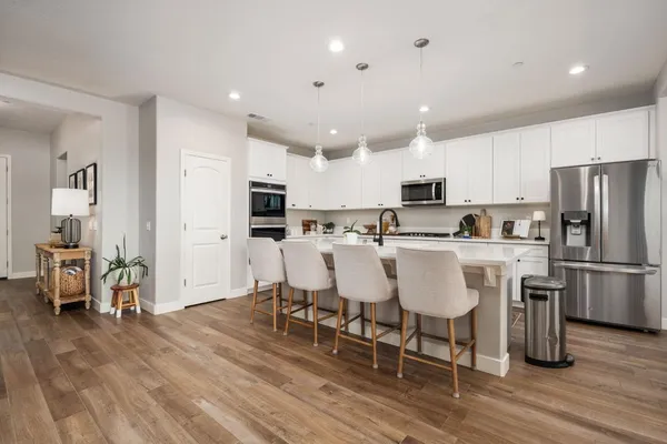 $659,000 | 3428 North Crenshaw Court, Visalia, CA 93291