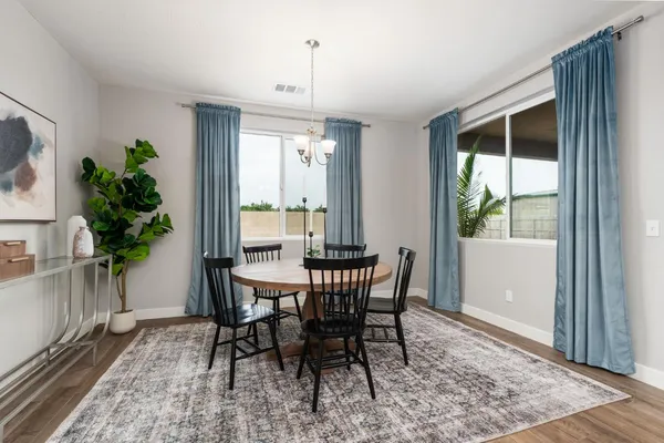 $659,000 | 3428 North Crenshaw Court, Visalia, CA 93291