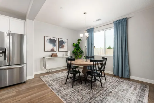 $659,000 | 3428 North Crenshaw Court, Visalia, CA 93291
