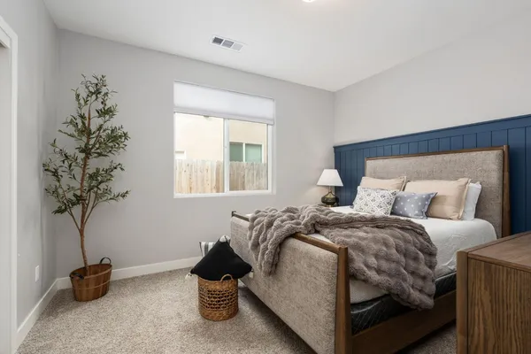 $659,000 | 3428 North Crenshaw Court, Visalia, CA 93291