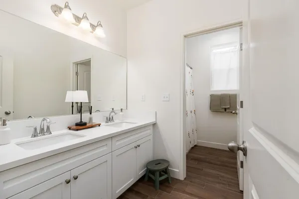 $659,000 | 3428 North Crenshaw Court, Visalia, CA 93291