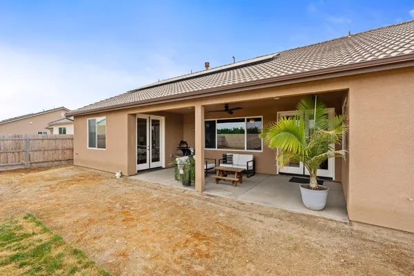 $659,000 | 3428 North Crenshaw Court, Visalia, CA 93291