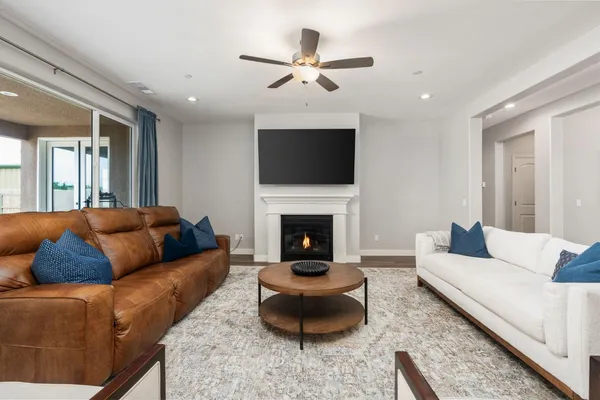 $659,000 | 3428 North Crenshaw Court, Visalia, CA 93291