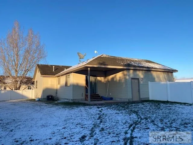 $429,000 | 5 North Oak Circle, Rigby, ID 83442