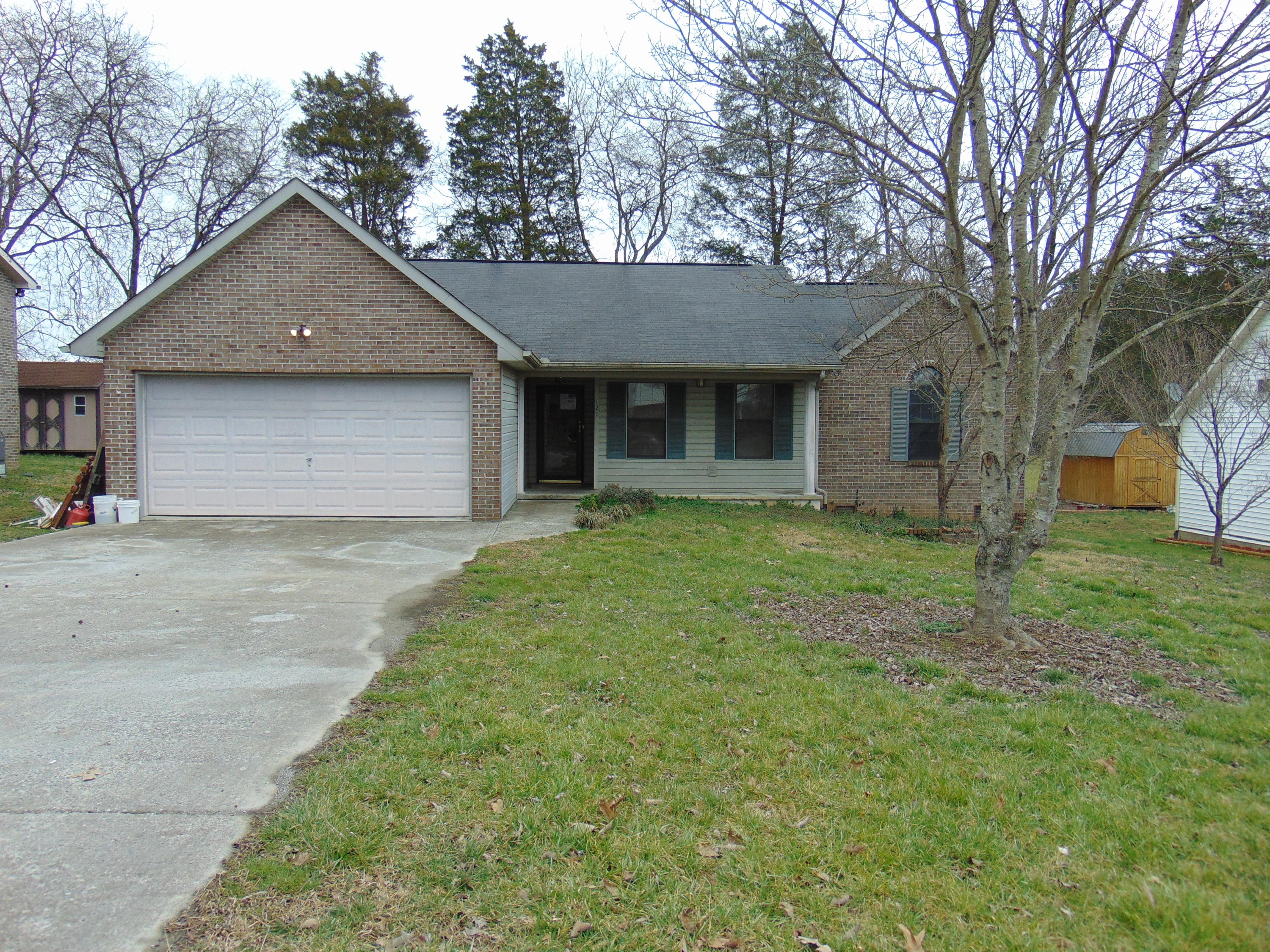 121 Pheasant Road Clinton, TN 37716 - Photo 1 of 26 DSC02686