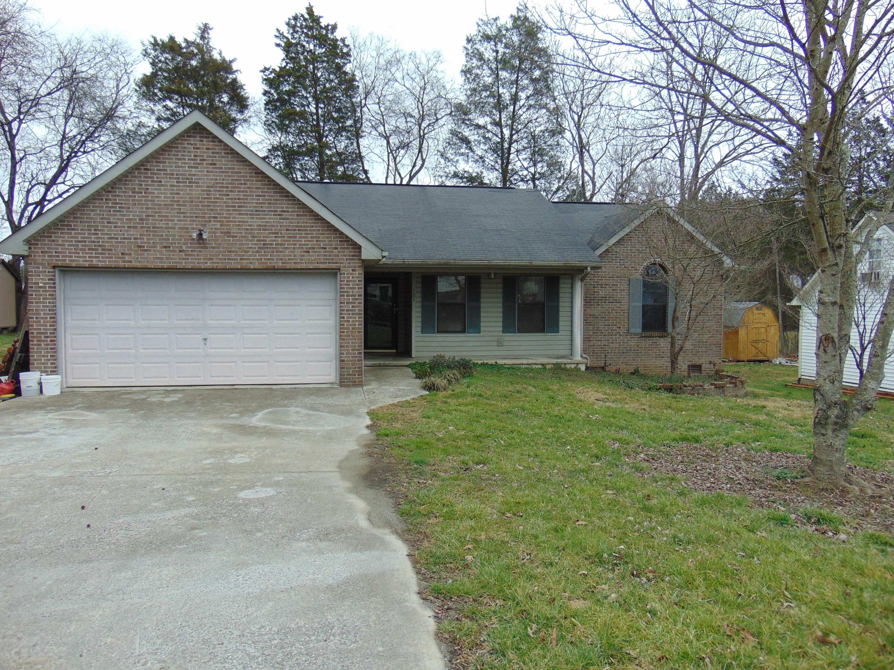 121 Pheasant Road Clinton, TN 37716 - Photo 2 of 26 DSC02683
