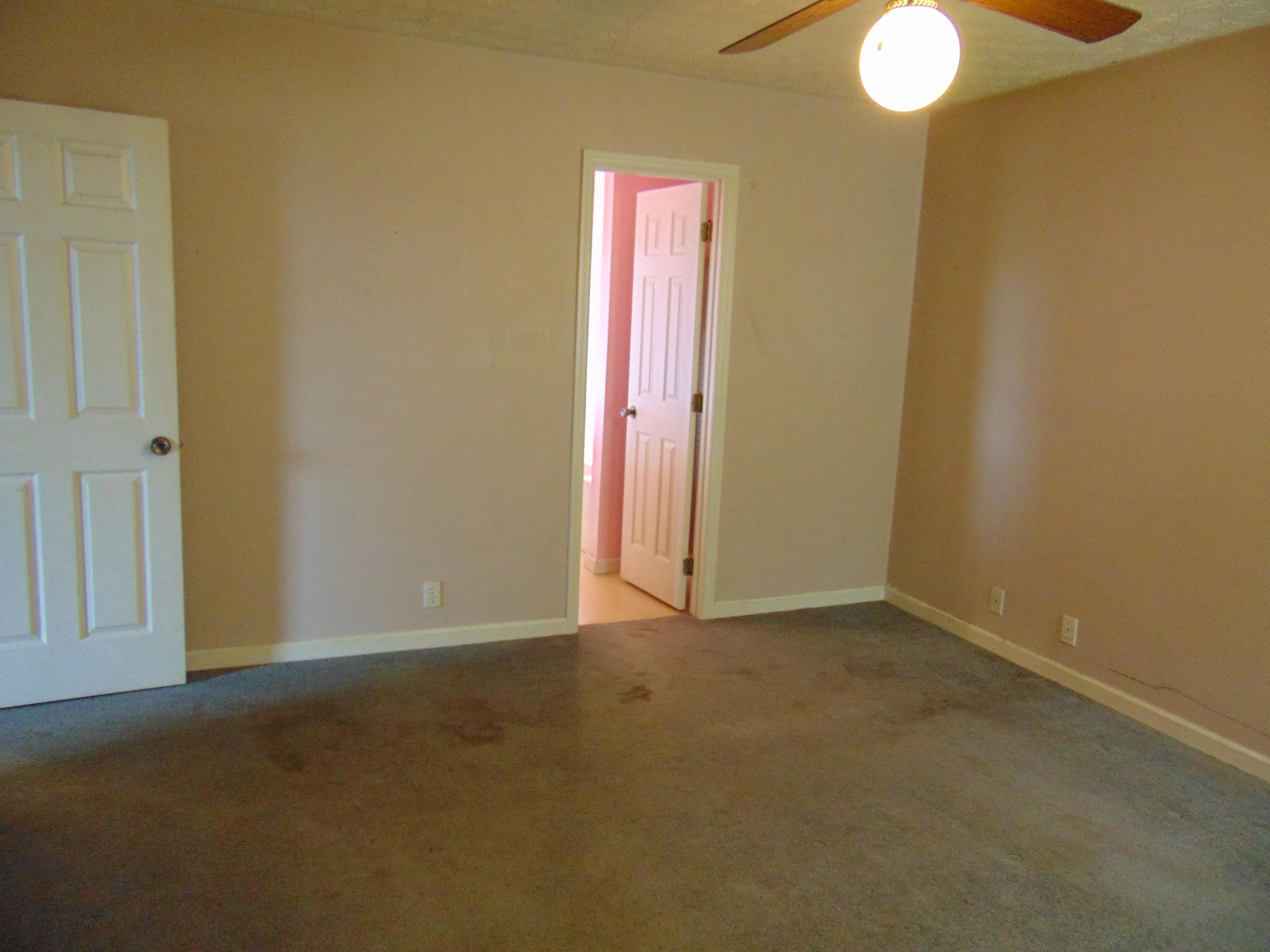 121 Pheasant Road Clinton, TN 37716 - Photo 11 of 26 DSC02695