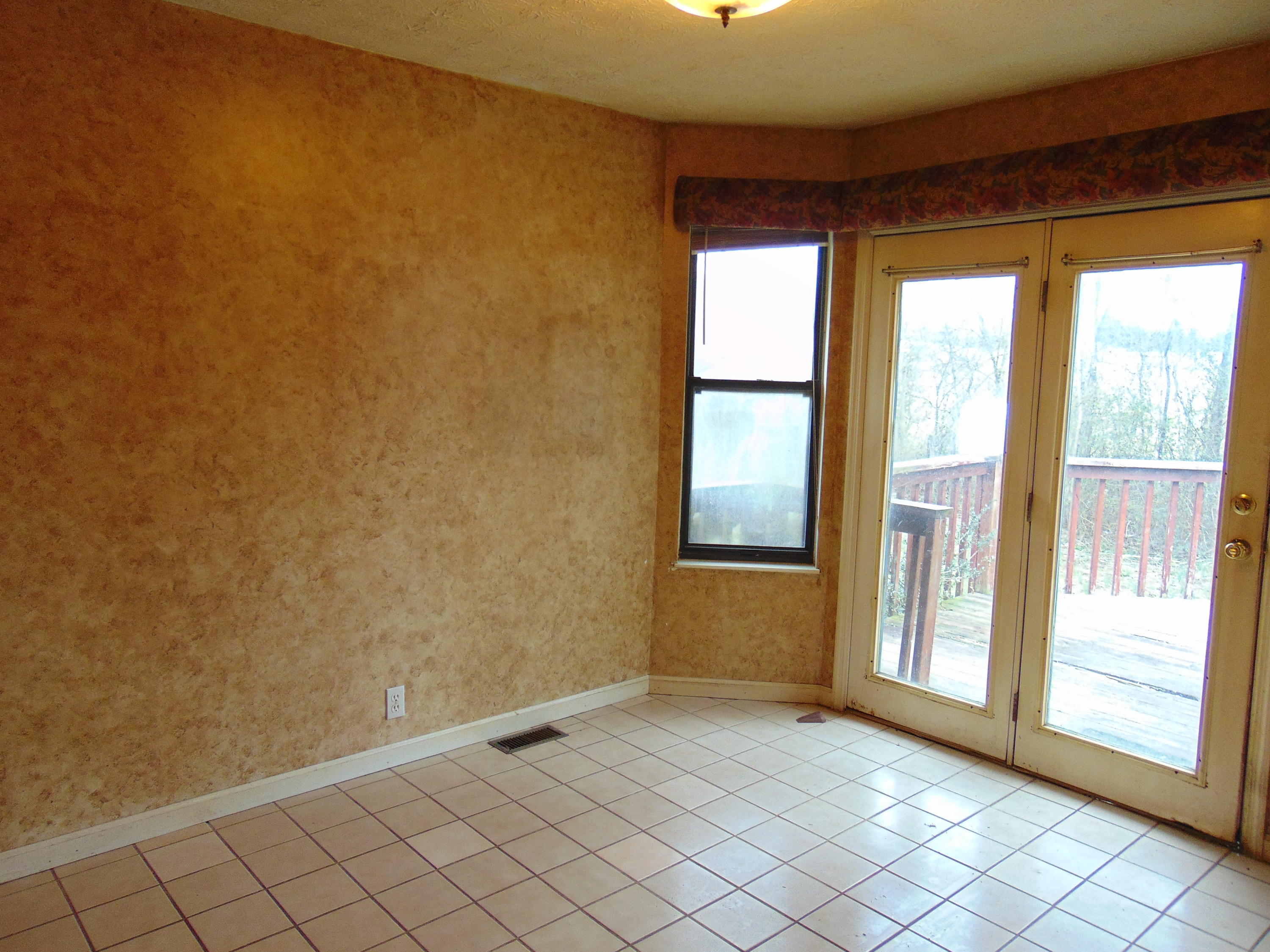 121 Pheasant Road Clinton, TN 37716 - Photo 12 of 26 DSC02704