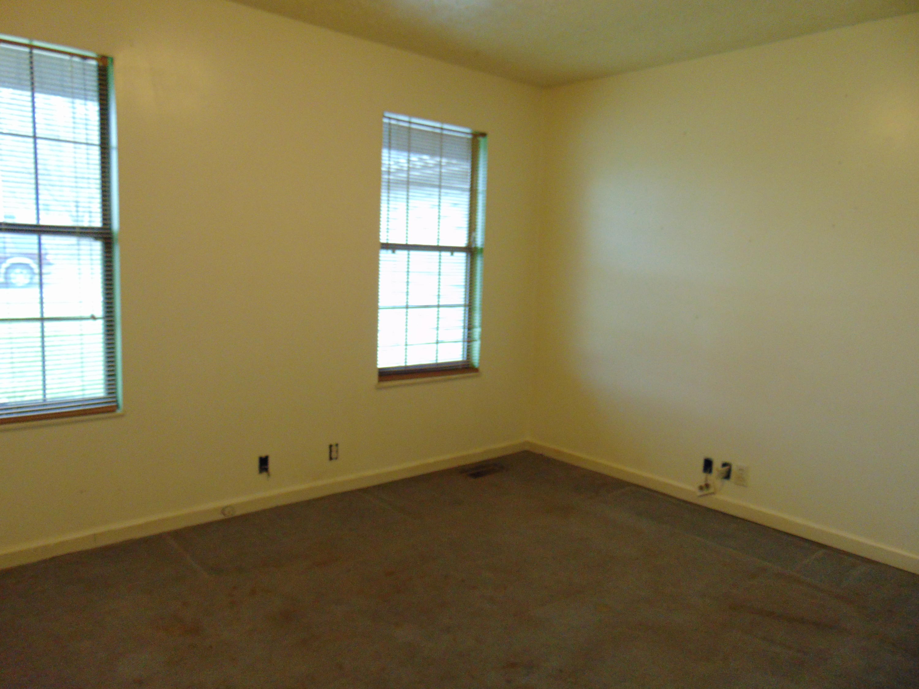 121 Pheasant Road Clinton, TN 37716 - Photo 20 of 26 DSC02689