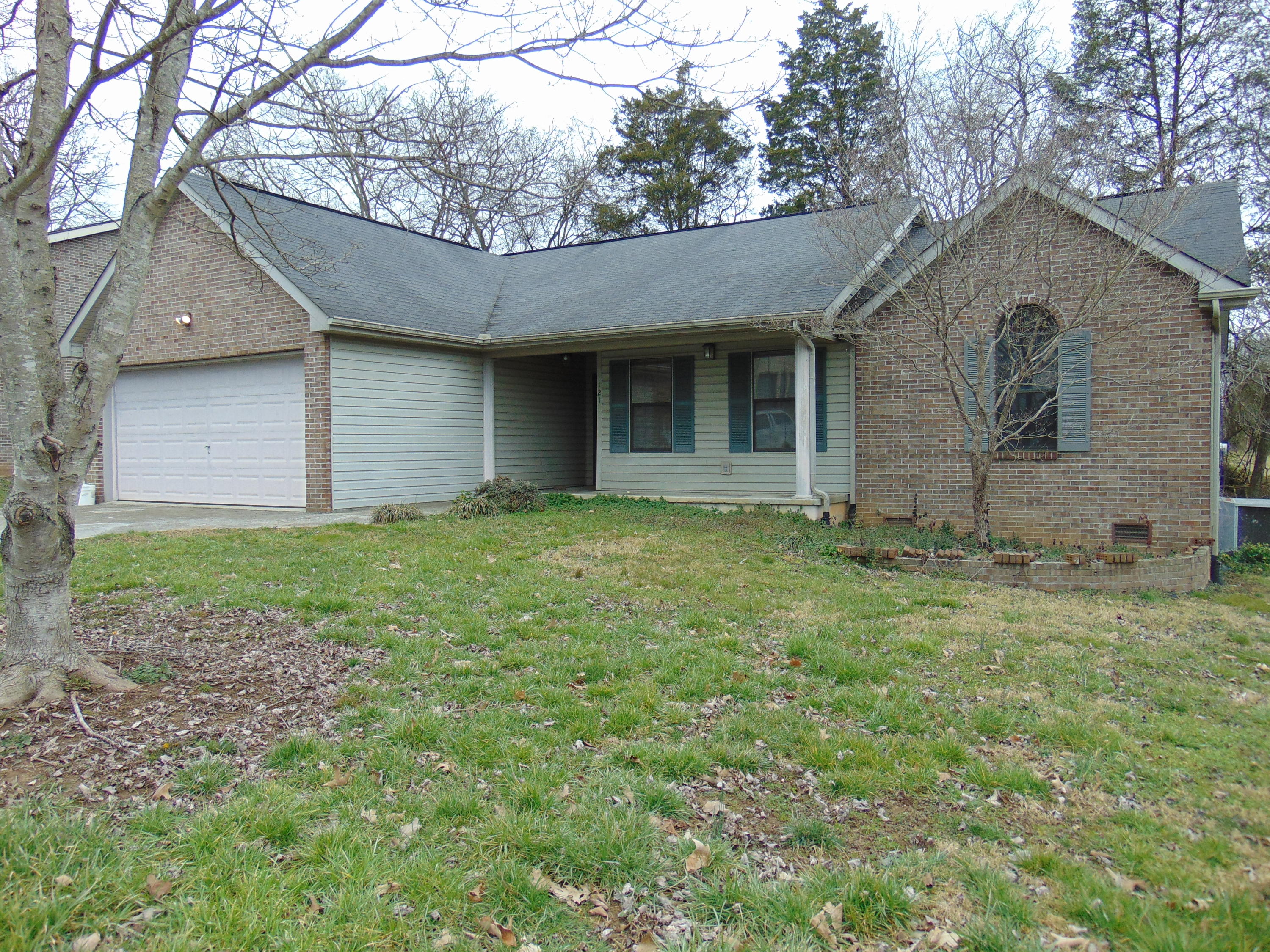 121 Pheasant Road Clinton, TN 37716 - Photo 3 of 26 DSC02684