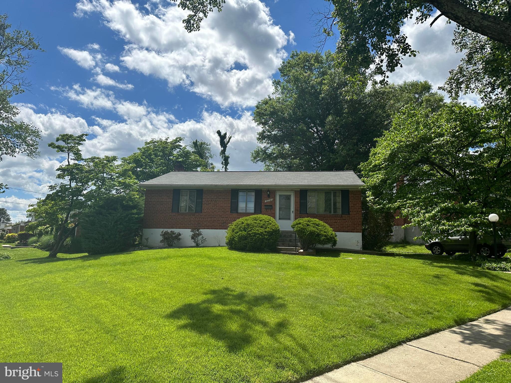 4808 Macon Road Rockville, MD 20852 - Photo 2 of 22