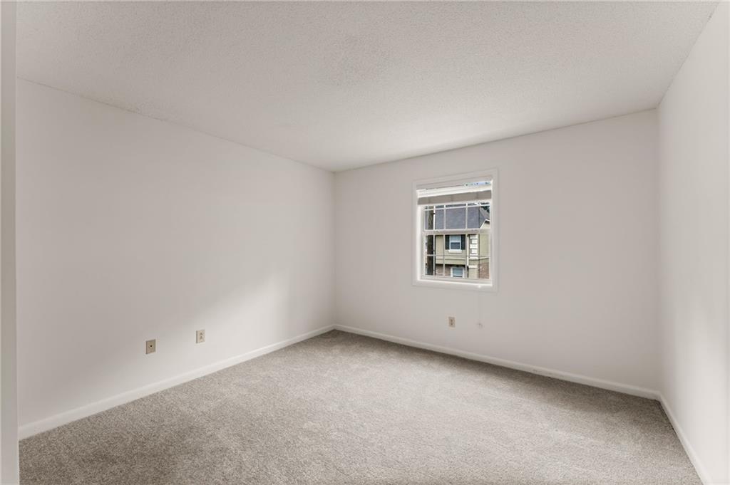 6900 Roswell Road, Unit Q17 Sandy Springs, GA 30328 - Photo 17 of 42