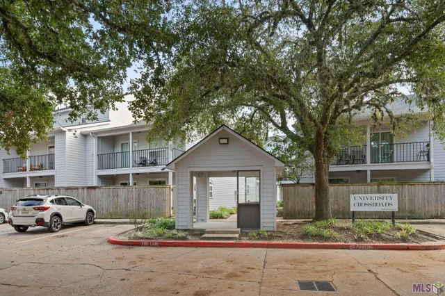 $219,900 | 3330 Willard Street, Unit 204, Baton Rouge, LA 70802