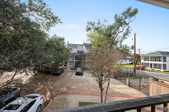 $219,900 | 3330 Willard Street, Unit 204, Baton Rouge, LA 70802